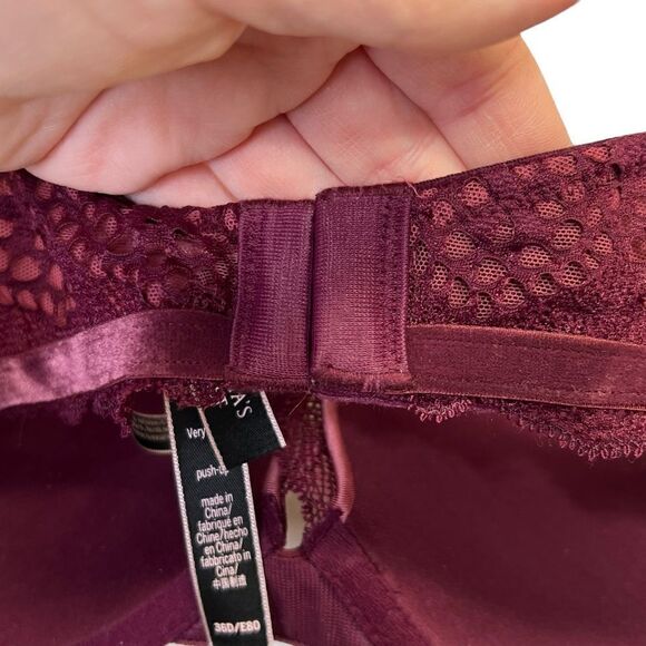 Victoria's Secret Very Sexy Push-Up Bra Size 36D Underwire Red Burgundy Lace - Picture 9 of 14